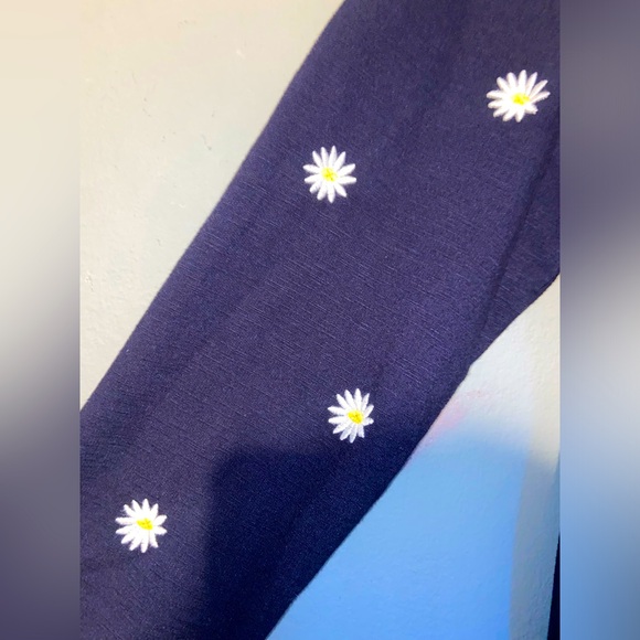 Black Open neck Daisy Stitched Sweater - Picture 2 of 2